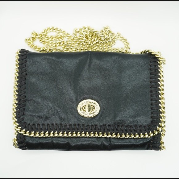 Steve Madden Black Satiny Fold Over Crossbody Purse with Gold Tone Chain - Picture 1 of 10